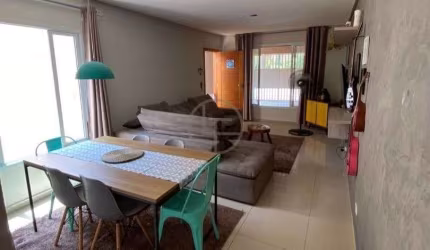 Sobrado Triplex Próximo a Avenida Ecológica