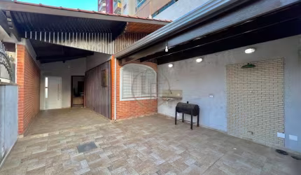 Casa Geminada a 400 metros da Praia