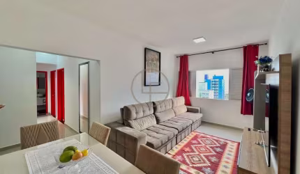 Apartamento reformado a 50 metros da Praia