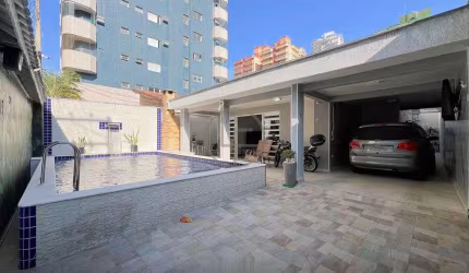 Casa Isolada de Alto Padrão Próximo a Praia