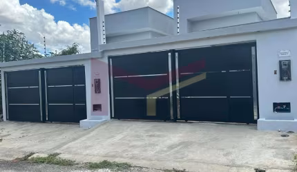 CASA 3/4 SENDO UMA  SUITE NA MANGABEIRA