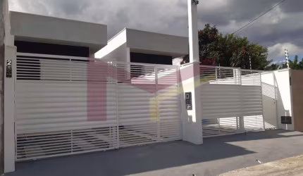 CASA 3/4 SENDO UMA SUITE NA FRAGA MAIA