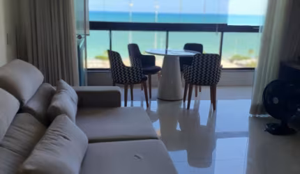 Apartamento 3 quarto e 2 suítes de frente para o mar na melhor localização de Setúbal