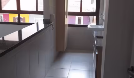 Apto semi-mobiliado. Muito bonito e bem localizado, com 37m² e 1 vaga.