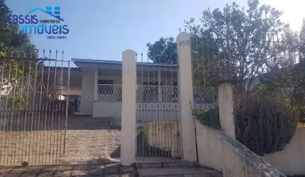 Excelente casa com 3 quartos sendo 1 suite no São Dimas em Colombo