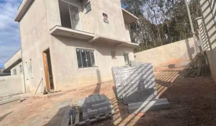 Vendo Sobrado  no parque do Embu financie parcele a entrada
