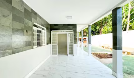 Vila Exclusiva - Casa com area de 720 m2 por R$ 780 mil reais!
