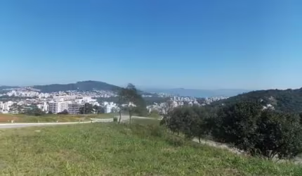 Terreno em condomínio fechado à venda na Rua Rodrigo Rampinelli Jeremias, --, Itacorubi, Florianópolis por R$ 1.130.000