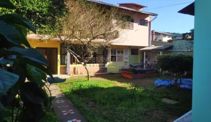 Casa com 5 quartos à venda na Rodovia Rafael da Rocha Pires, --, Sambaqui, Florianópolis por R$ 985.000