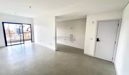 Apartamento com 3 quartos à venda na Rua Ângelo La Porta, --, Centro, Florianópolis por R$ 1.800.000