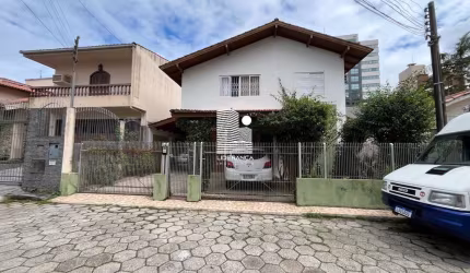 Terreno à venda na Rua Elza Maria Ferreira, --, Trindade, Florianópolis por R$ 2.500.000