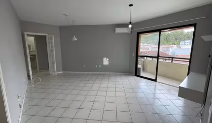 Apartamento com 3 quartos à venda na Rua Edison Areas, --, Trindade, Florianópolis por R$ 790.000