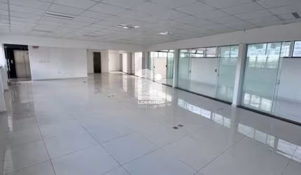 Sala comercial para alugar na Rua João Pio Duarte Silva, --, Córrego Grande, Florianópolis por R$ 9.000