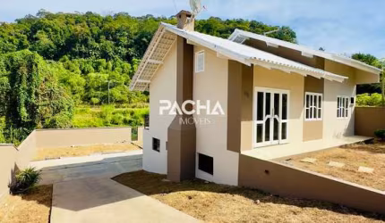 Casa com 3 quartos para alugar na Barra do Rio Cerro, Jaraguá do Sul , 155 m2 por R$ 3.100