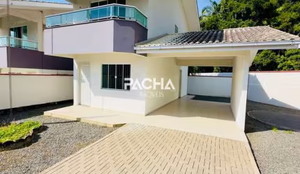 Casa com 3 quartos para alugar na Barra do Rio Cerro, Jaraguá do Sul , 113 m2 por R$ 3.100