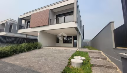 CASA NOVA NO RESIDENCIAL PANPLONA - 3 QUARTOS, SENDO 3 SUÍTES, LAVABO, CHURRASQUEIRA!