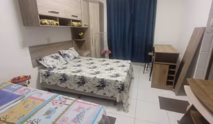 Kitnet na José Menino Mobiliada com Garagem coletiva