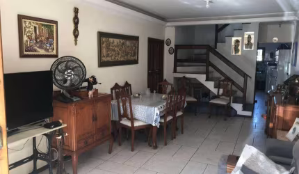 Casa com 3 quartos à venda na Rua José Oliveira Lamberti, 1010, Jardim Americano, Sorocaba por R$ 650.000