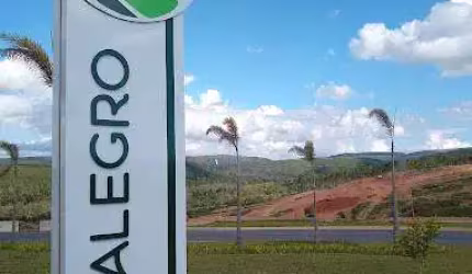 Terreno à venda na Rua Adelina Monari, 440, Vila Santo Antônio, Votorantim por R$ 186.000
