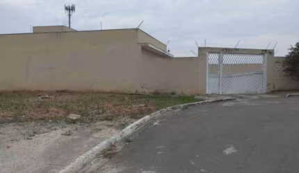 Terreno à venda na Rua Sidnei Aparecido Fogaça, 36, Real Parque IV, Votorantim por R$ 160.000