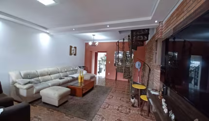 Casa com 3 quartos à venda na Rua José Francisco Mendonça, 108, Jardim Sorocabano, Sorocaba por R$ 400.000