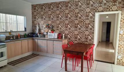 Casa com 3 quartos à venda na Rua Coronel Nogueira Padilha, Vila Hortência, Sorocaba por R$ 700.000