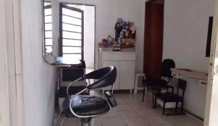 Casa com 2 quartos à venda na Rua Francisco de Oliveira Abreu, 141, Vila Olímpia, Sorocaba por R$ 300.000