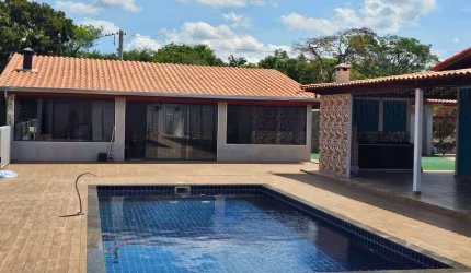 Chácara / sítio com 3 quartos à venda na Rua 1, 10, Carafá, Votorantim por R$ 620.000