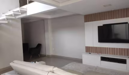 Casa com 3 quartos à venda na Rua Miguel Hidalgo, Wanel Ville, Sorocaba por R$ 660.000