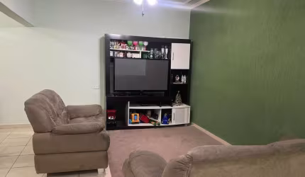 Casa com 3 quartos à venda na Avenida Nove de Julho, 951, Vila Barão, Sorocaba por R$ 470.000