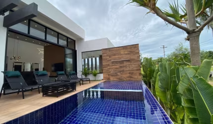Casa em condomínio fechado com 3 quartos à venda na Pres. Castello Branco, 196, Ninho Verde II, Pardinho por R$ 1.690.000
