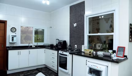 Casa em condomínio fechado com 4 quartos à venda na Rod. Raposo Tavares km 114, 114, Barreiro, Araçoiaba da Serra por R$ 1.800.000
