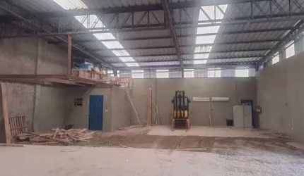 Barracão / Galpão / Depósito com 4 salas à venda na Estrada José Celeste, 43, Morros, Sorocaba por R$ 2.021.300