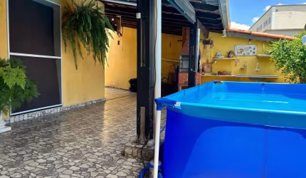 Casa com 3 quartos à venda na Independência, 1, Éden, Sorocaba por R$ 745.000