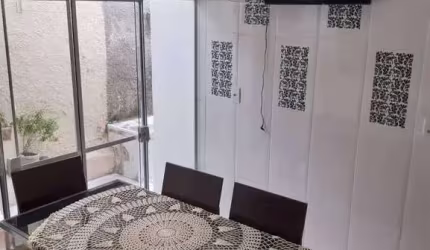 Casa com 3 quartos à venda na Rua Margarida Izar, 36, Vila Haro, Sorocaba por R$ 350.000