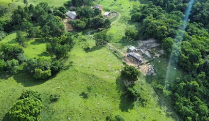 Chácara / sítio à venda na Avenida Três de Março, 1010, Aparecidinha, Sorocaba por R$ 21.000.000