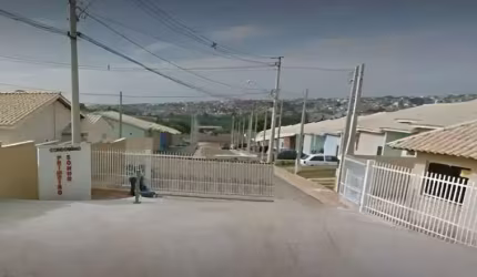 Casa em condomínio fechado com 3 quartos à venda na Cleise Teresinha Rosa Silva, 56, Recreio dos Sorocabanos, Sorocaba por R$ 450.000