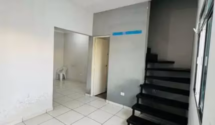 Casa com 2 quartos à venda na Rua Aparecido Bispo de Oliveira, 335, Jardim Topázio, Sorocaba por R$ 285.000