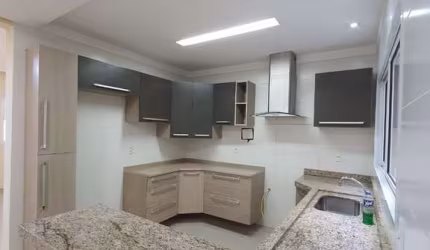 Casa com 2 quartos à venda na Julieta Parri Cleiss, 85, Jardim Bonsucesso, Sorocaba por R$ 490.000