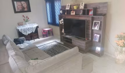 Casa com 3 quartos à venda na João Pires Filho, 11, Jardim Harmonia, Sorocaba por R$ 630.000