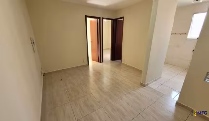 Apartamento com 2 quartos para alugar na Maestro Benedito Camargo 423, 423, Jardim Guadalajara, Sorocaba por R$ 1.000