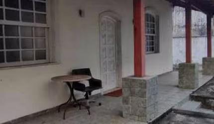 CASA PARA COMÉRCIO NO COSTA AZUL