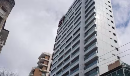 Excelente apartamento de 1 quarto, na barra, bem localizado, com toda infra estrutura!