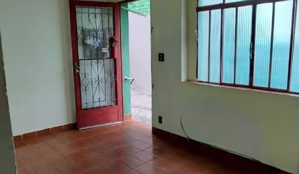 R$  335.000  CASA VERDE  VENDE Sobrado com 3 Quartos  95m² -
