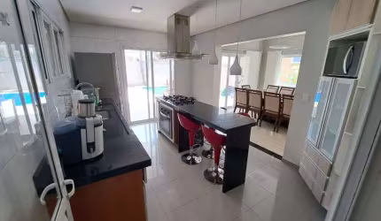 Urbanova, condominio Floradas da Serra, casa com 3 suítes e piscina