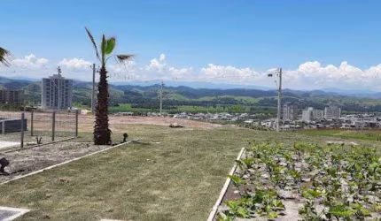 Urbanova, Terras Alpha, lote com 330m²