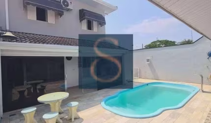 Vila Branca / Casa de 3 dorms com piscina - Aceita permuta