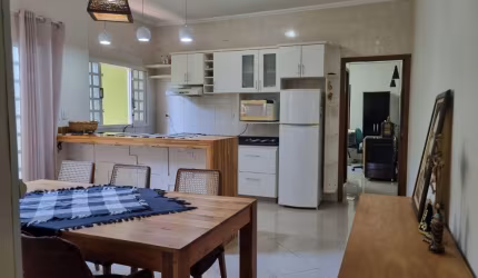 Bosque dos Ipes, casa com 4 dorms