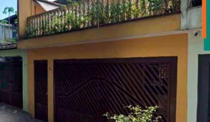 Sobrado a venda no Jardim Rizzo, São Paulo, SP, com 135m² de área construída, 3 dormitórios, sendo 1 suíte, 2 salas, garagem 2 autos.