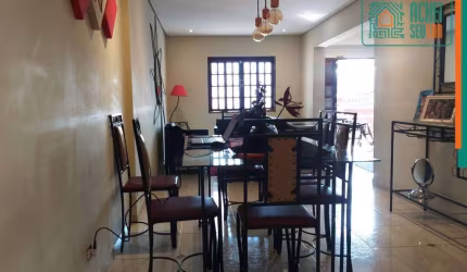 Casa em ótimo estado,  127m2 , 3 dorms escritório. 2 vagas e um amplo espaço gourmet no terraço.